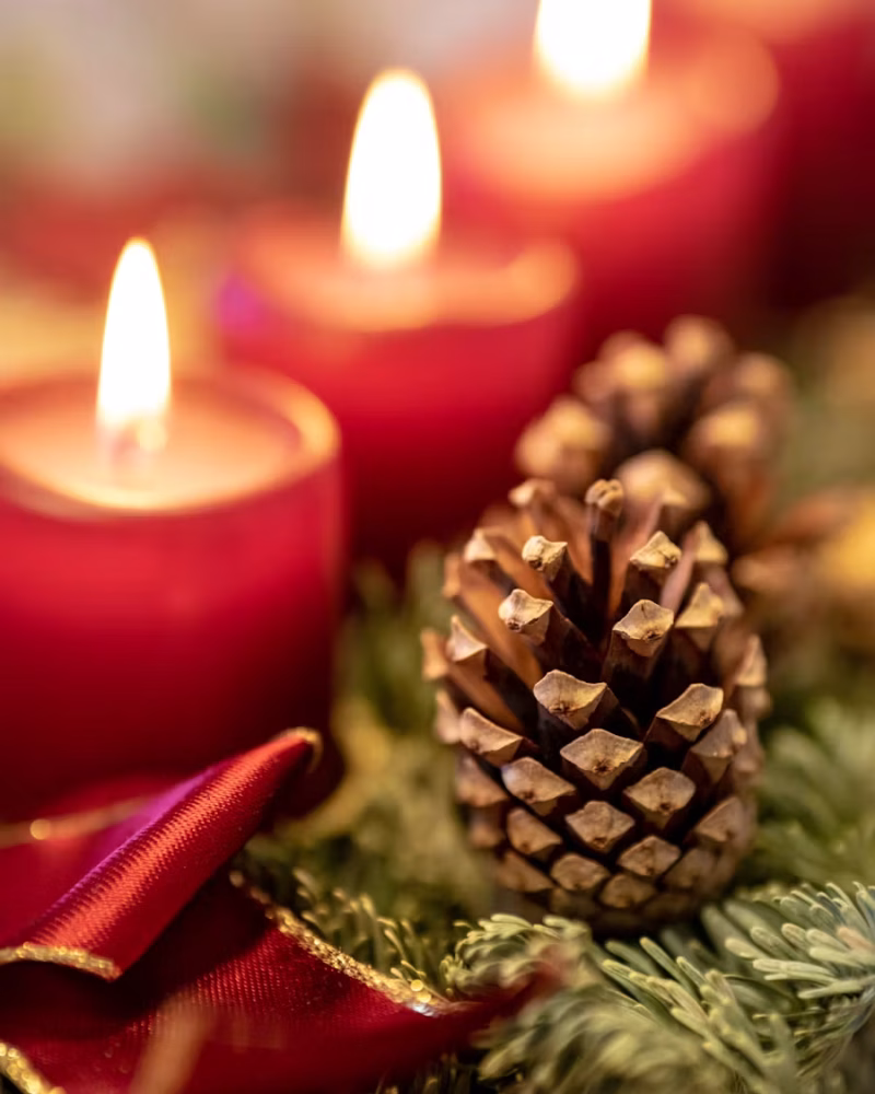 Carols by Candlelight body 1 - daniel-sessler-Wreb4Gwyf-M-unsplash